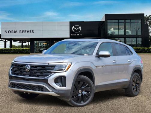 Silver Mist Metallic 2025 Volkswagen Atlas Cross Sport 2.0T SE w/Technology 4MOTION