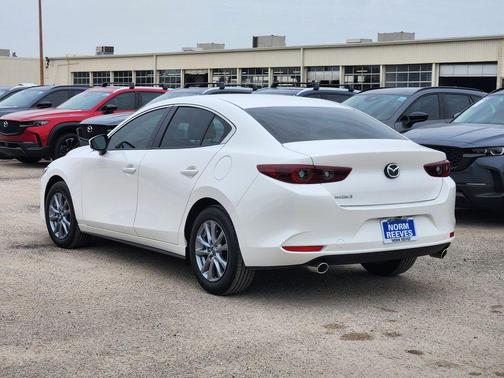 2026 Mazda Mazda3 FWD