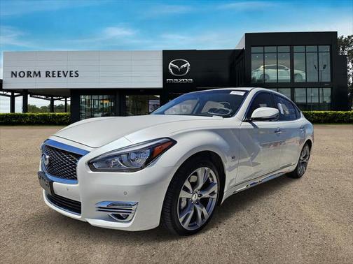 2016 INFINITI Q70L 3.7