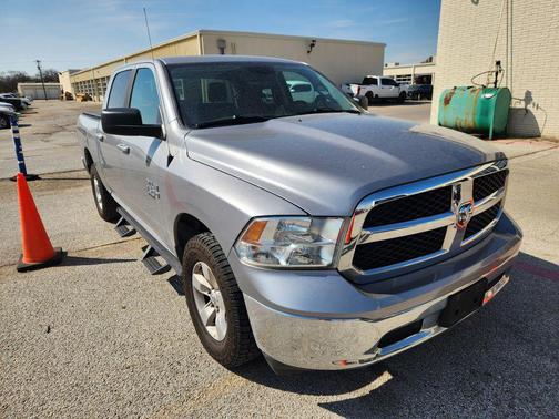 2021 RAM 1500 Classic SLT