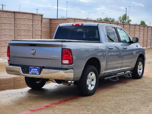 2021 RAM 1500 Classic SLT