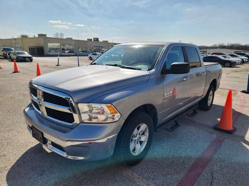 2021 RAM 1500 Classic SLT