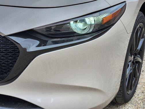 Platinum Quartz Metallic 2026 Mazda Mazda3 FWD w/Premium Package