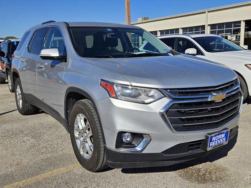 2018 Chevrolet Traverse LT Cloth