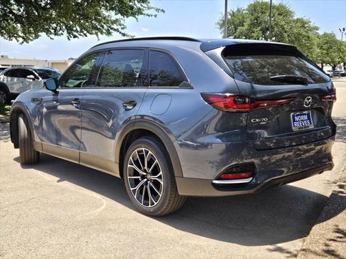 2025 Mazda CX-70 PHEV Premium Package