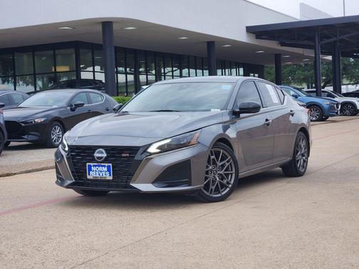 Gun Metallic 2023 Nissan Altima SR VC-Turbo FWD