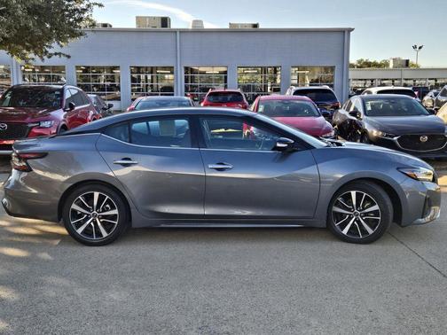 2023 Nissan Maxima SV Xtronic CVT