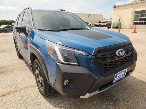 Geyser Blue 2022 Subaru Forester Wilderness
