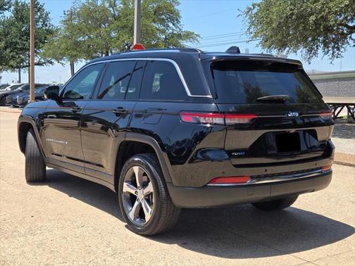 2022 Jeep Grand Cherokee 4xe Base
