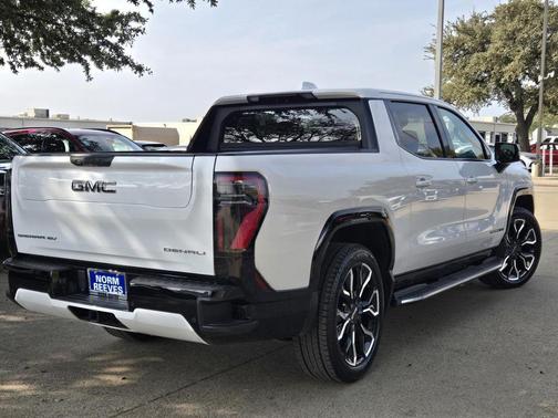2025 GMC Sierra EV Max Range Denali