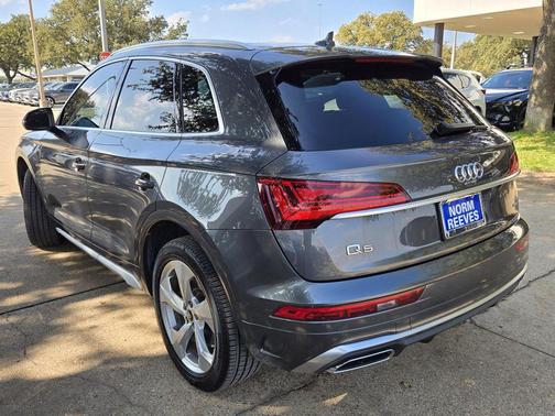2023 Audi Q5 45 S line Premium Plus