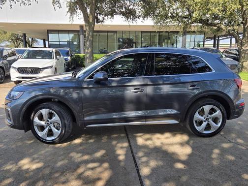 2023 Audi Q5 45 S line Premium Plus