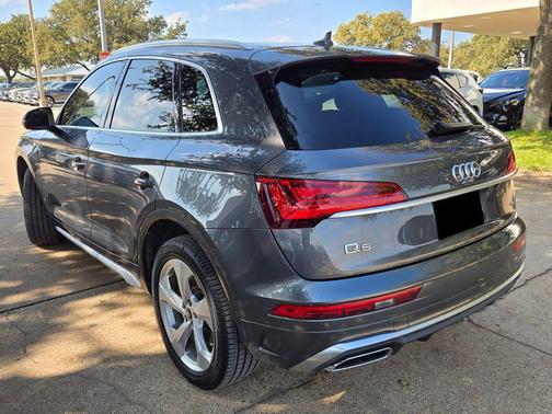 2023 Audi Q5 45 S line Premium Plus