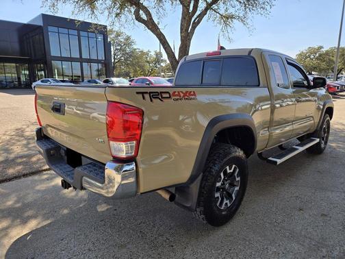 2017 Toyota Tacoma TRD Sport