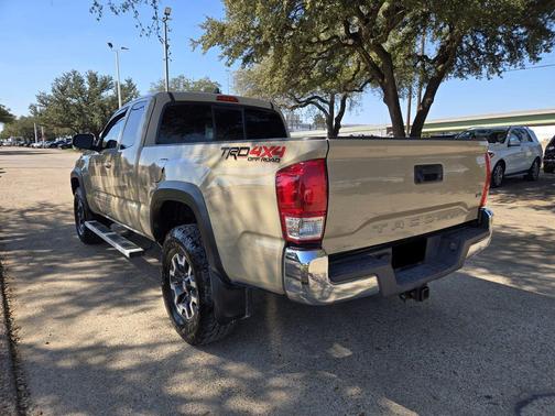 2017 Toyota Tacoma TRD Sport