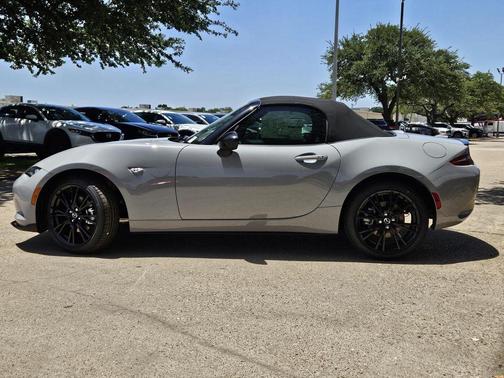 2025 Mazda MX-5 Miata Club