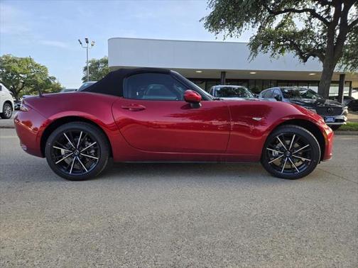 2025 Mazda MX-5 Miata Grand Touring