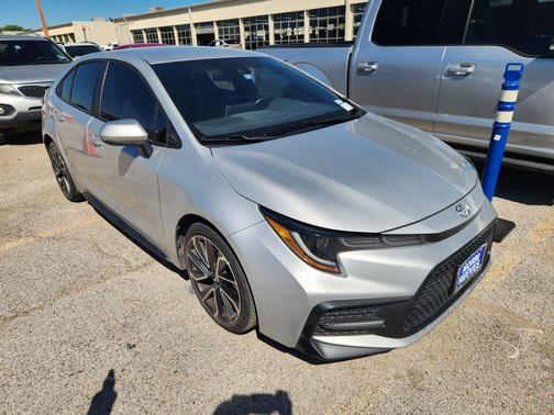 Classic Silver Metallic 2020 Toyota Corolla SE