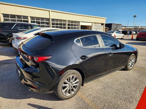 2023 Mazda Mazda3 FWD