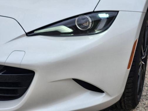 Snowflake White Pearl Mica 2026 Mazda MX-5 Miata RF Grand Touring