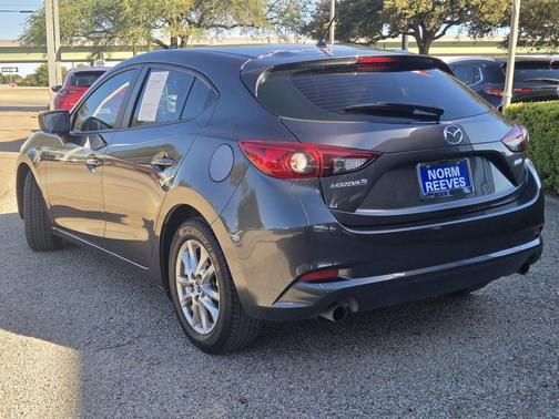 2018 Mazda Mazda3 Sport
