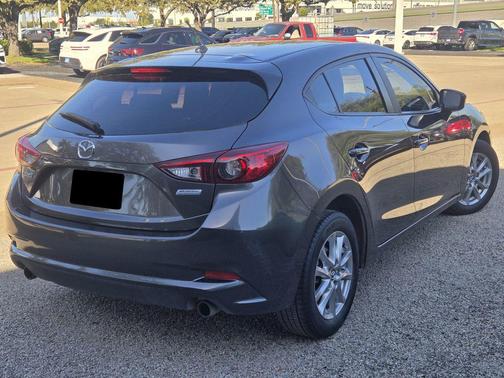 2018 Mazda Mazda3 Sport