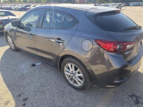 2018 Mazda Mazda3 Sport