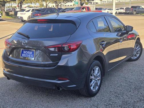 2018 Mazda Mazda3 Sport