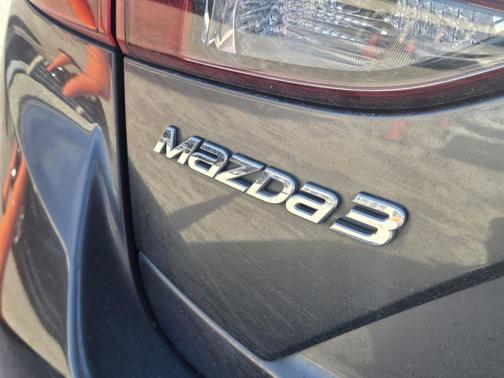 2018 Mazda Mazda3 Sport