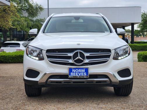 White 2018 Mercedes-Benz GLC 300 4MATIC