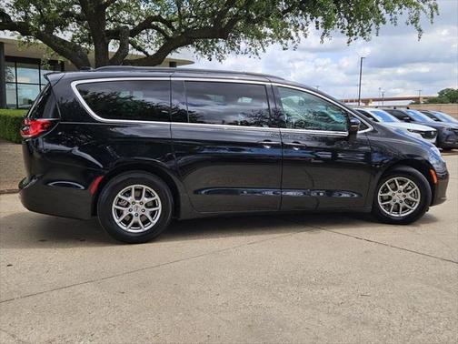 2021 Chrysler Pacifica Touring