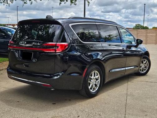 2021 Chrysler Pacifica Touring
