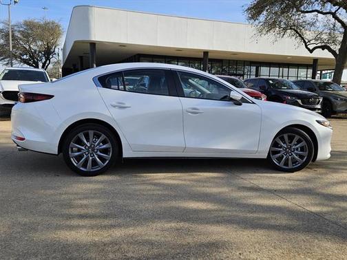 2025 Mazda Mazda3 FWD w/Preferred Package