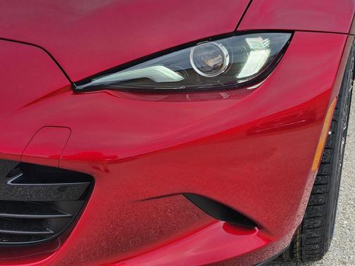 Soul Red Crystal Metallic 2026 Mazda MX-5 Miata Grand Touring