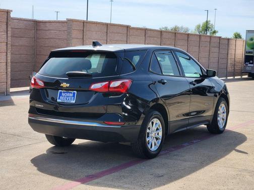 2018 Chevrolet Equinox LS