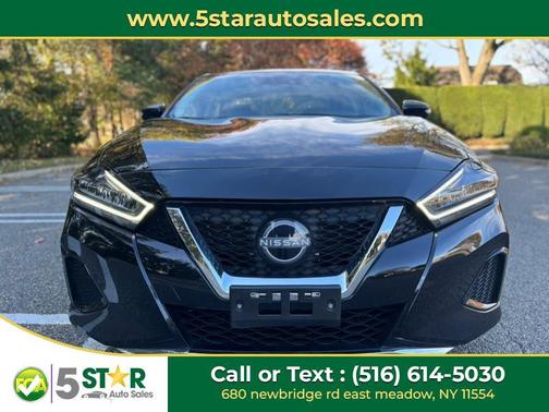 2023 Nissan Maxima SV