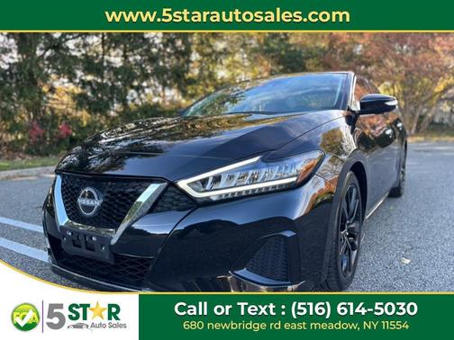 2023 Nissan Maxima SV