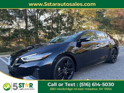 2023 Nissan Maxima SV