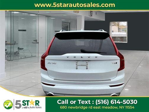 2018 Volvo XC90 T5 Momentum