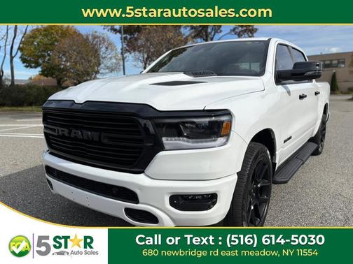 Bright White Clearcoat 2023 RAM 1500 Laramie
