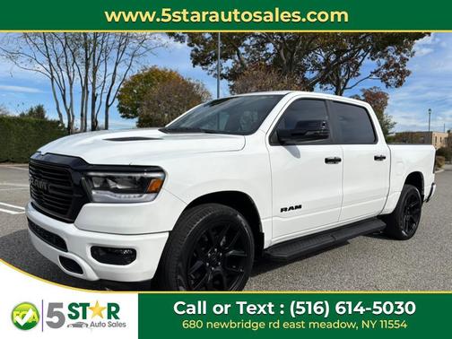 Bright White Clearcoat 2023 RAM 1500 Laramie
