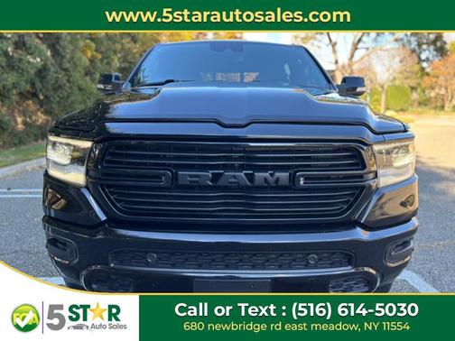 Diamond Black Crystal Pearlcoat 2022 RAM 1500 Sport
