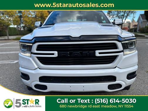 Bright White Clearcoat 2022 RAM 1500 Laramie