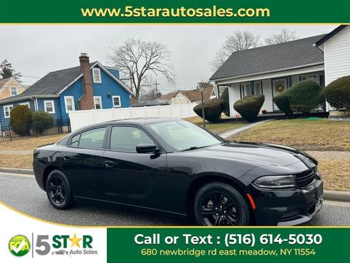 Pitch Black Clearcoat 2021 Dodge Charger SXT