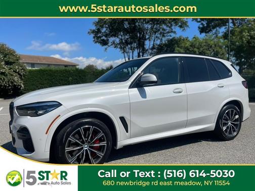 Mineral White Metallic 2023 BMW X5 xDrive40i