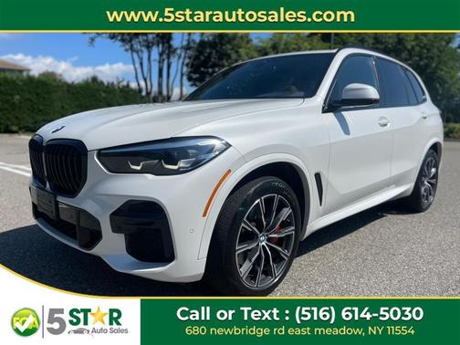 Mineral White Metallic 2023 BMW X5 xDrive40i