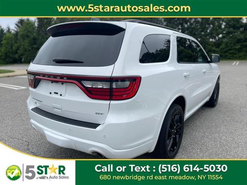 White Knuckle Clearcoat 2023 Dodge Durango GT Plus