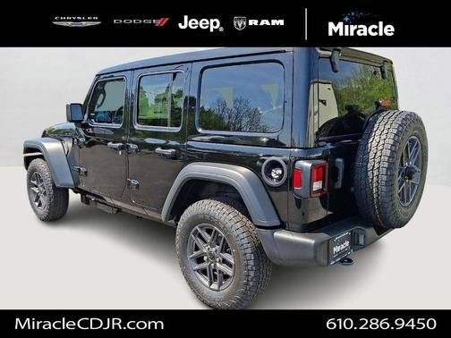 Black Clearcoat 2026 Jeep Wrangler Sport