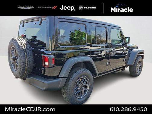 Black Clearcoat 2026 Jeep Wrangler Sport