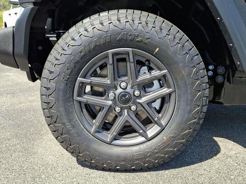 Black Clearcoat 2026 Jeep Wrangler Sport